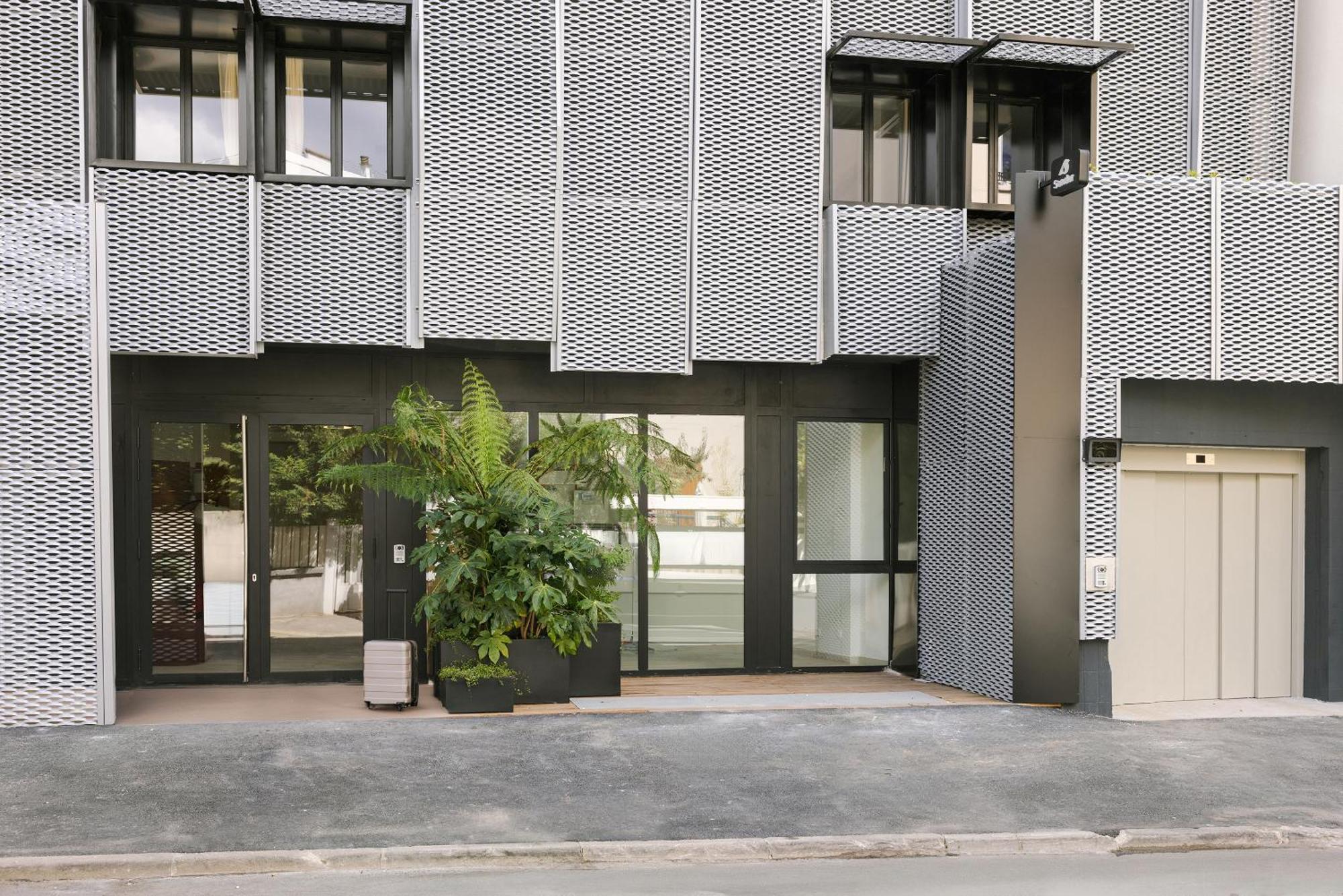 Yvette Hotel Porte De Versailles, Sonder By Marriott Bonvoy Vanves Exterior foto