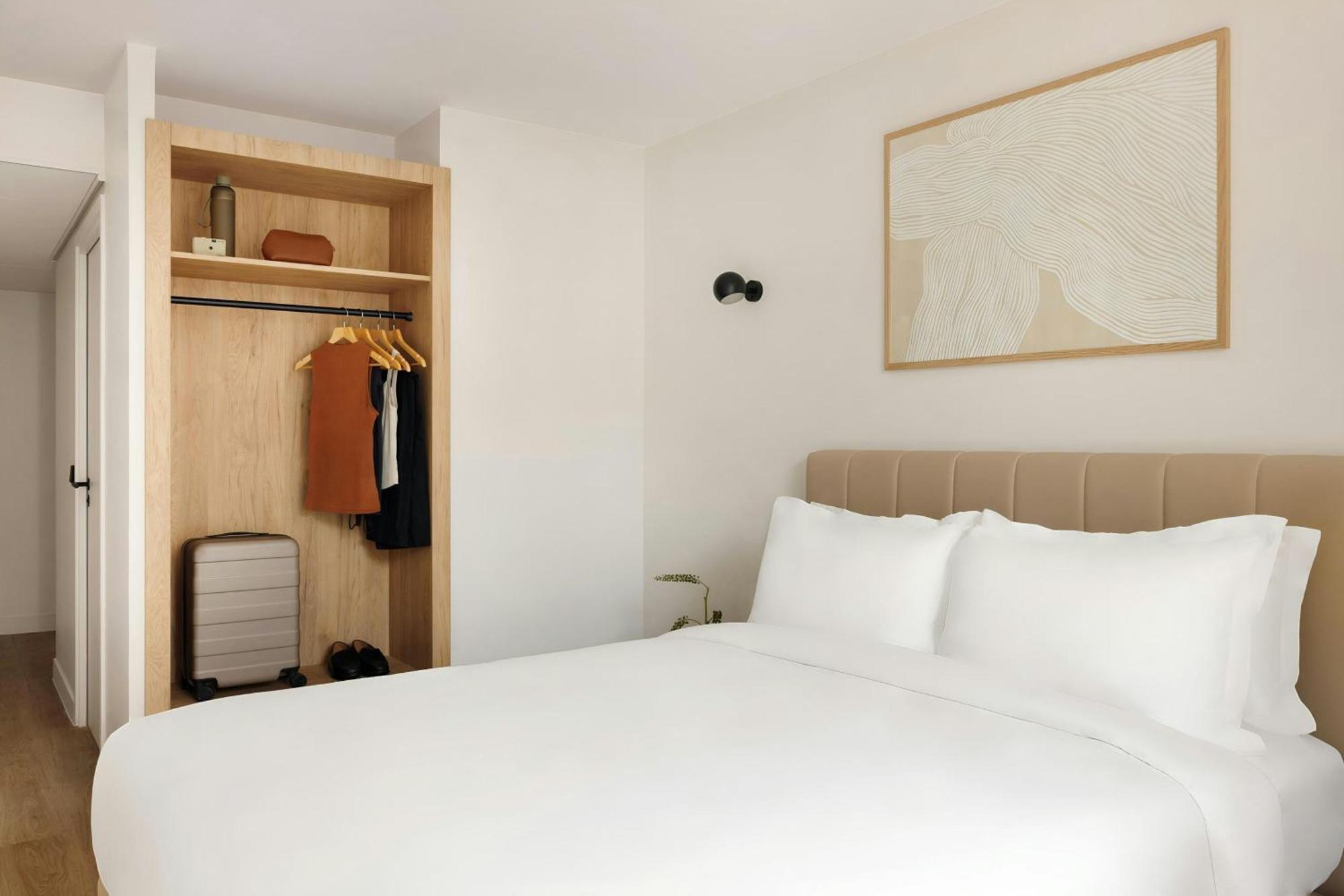 Yvette Hotel Porte De Versailles, Sonder By Marriott Bonvoy Vanves Exterior foto